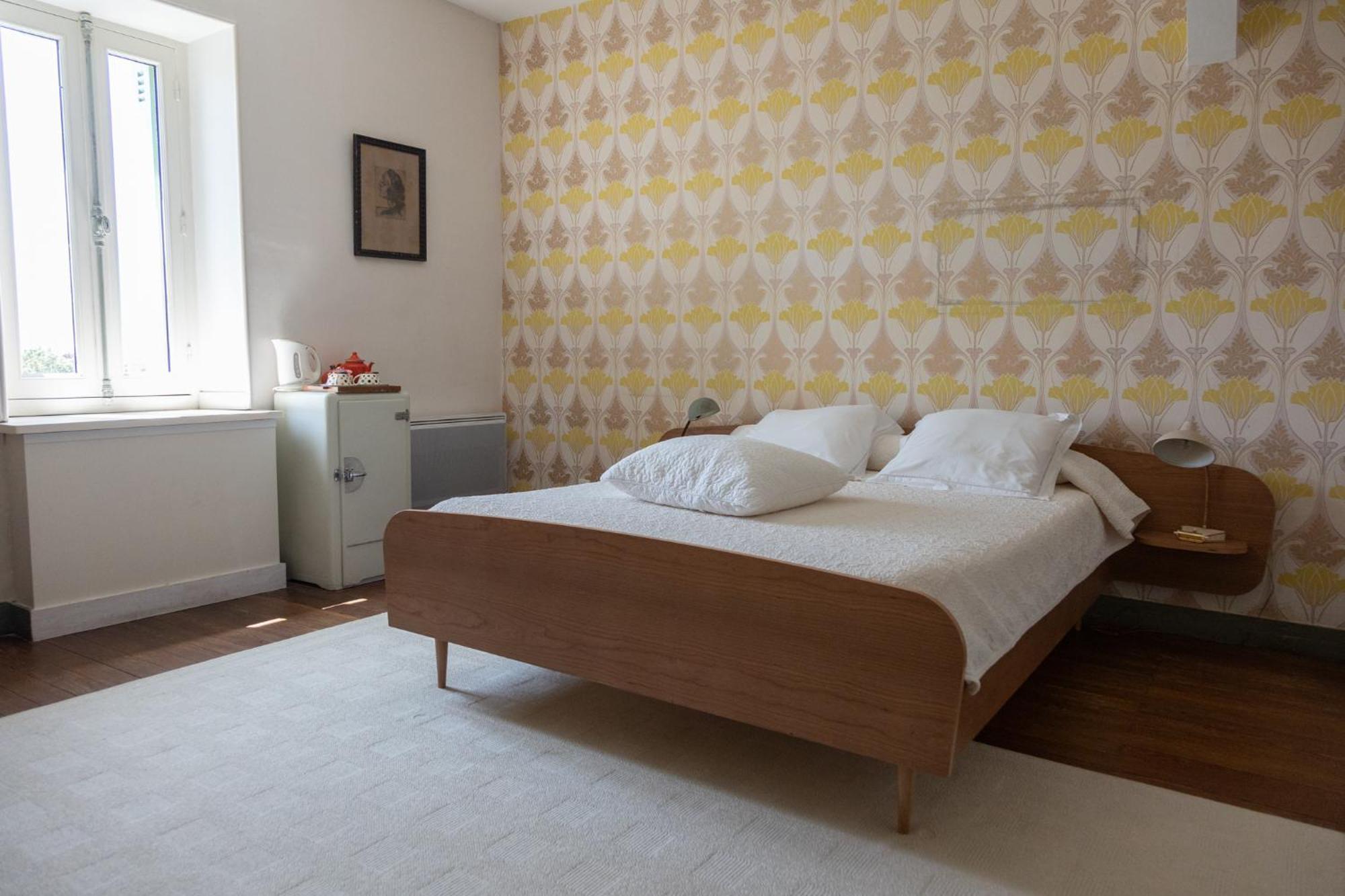 Le Domaine Du Meunier Hotel Mortagne-sur-Gironde Bagian luar foto