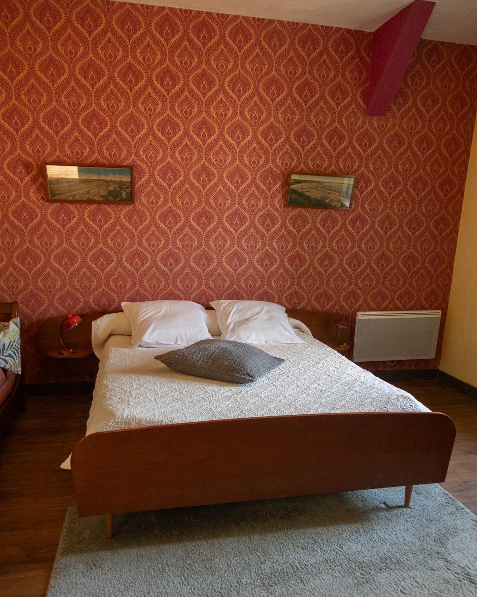 Le Domaine Du Meunier Hotel Mortagne-sur-Gironde Bagian luar foto